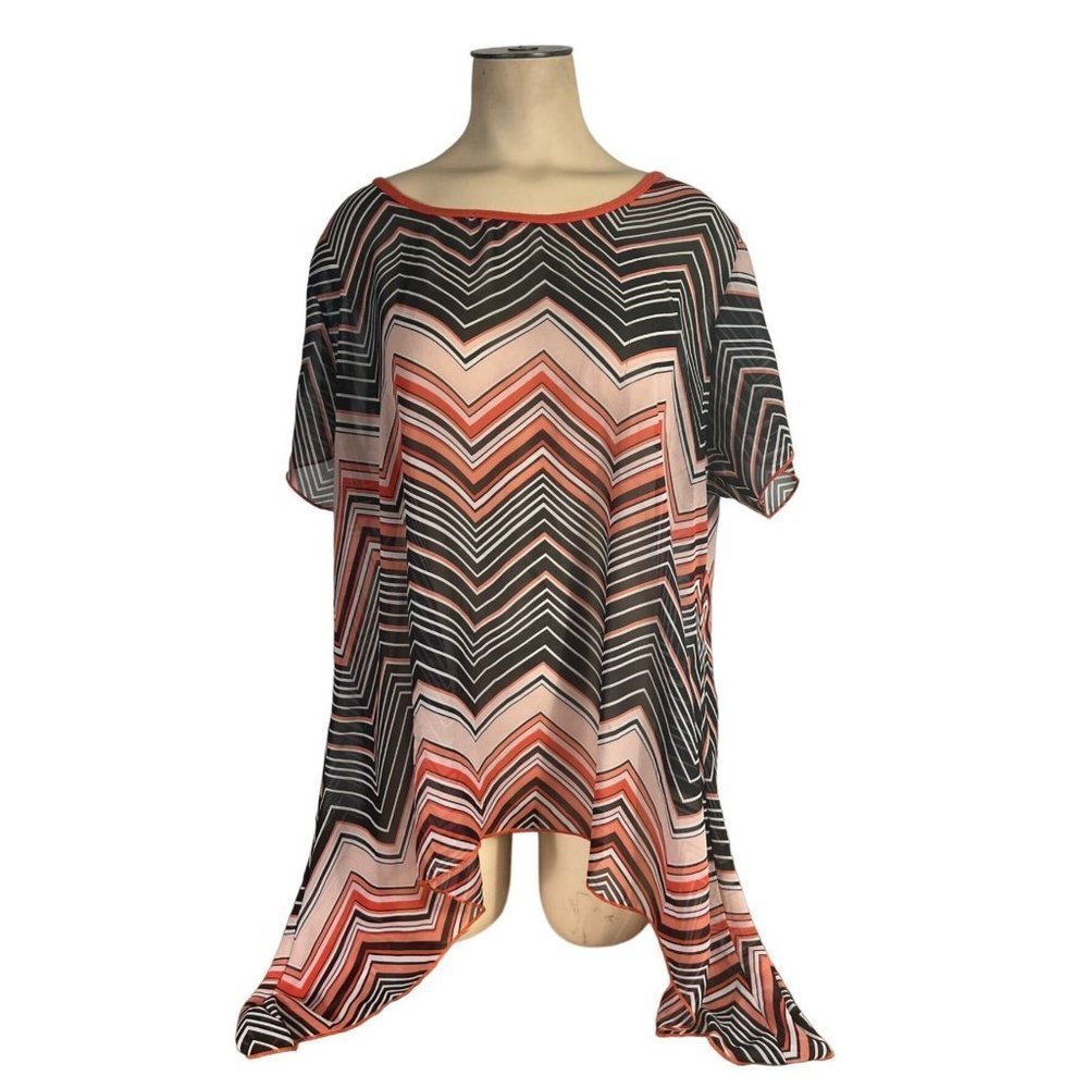 Lucy Diamonds women's short sleeve black/multicolor top size XXL